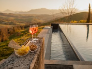 2 Bedroom Stylish Villa Retreat on a Hilltop Estate in Le Marche, Italy